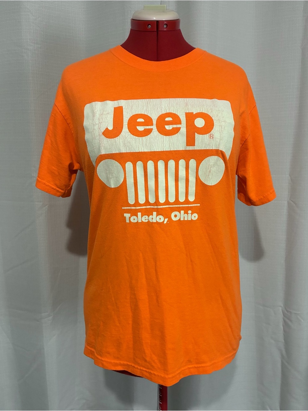 VintageOrange Jeep Toledo, Ohio Graphic Tee - Men’s Short Sleeve Sz M